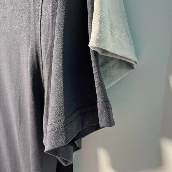 LEG3ND Super Soft Light Weight Stretch Moisture Wicking ShortSleeve Tees 2pc set - Picture 5 of 11